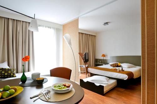 Imagen de la habitación del Aparthotel Adagio Nantes Centre. Foto 9