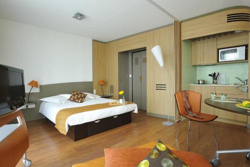 Imagen de la habitación del Aparthotel Adagio Nantes Centre. Foto 20