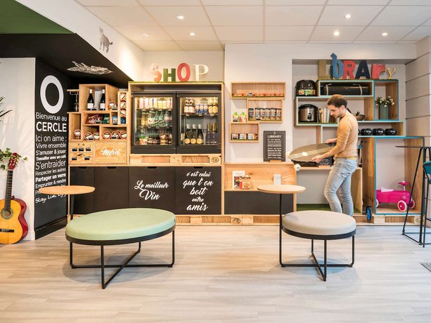 Imagen del bar/restaurante del Aparthotel Adagio Paris Montmartre. Foto 9
