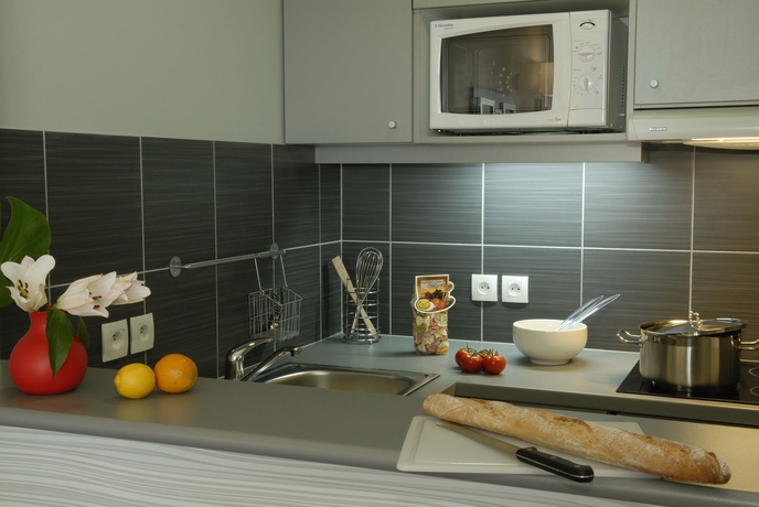 Imagen de la habitación del Aparthotel Adagio Paris Montrouge. Foto 7