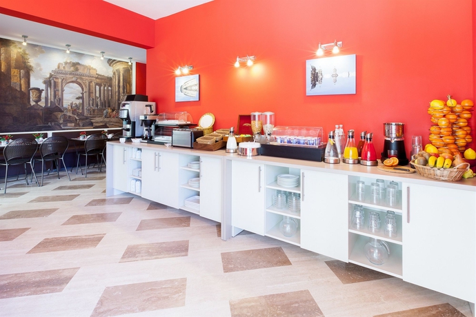 Imagen del bar/restaurante del Aparthotel Adagio Rome Vatican. Foto 2