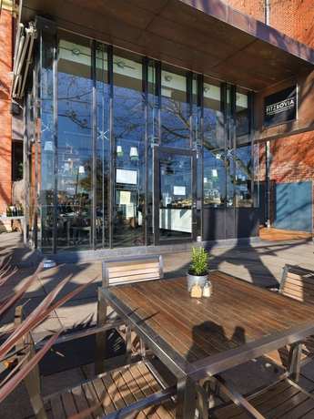 Imagen de los exteriores del Aparthotel Adina Apartment Hotel St Kilda Melbourne. Foto 12