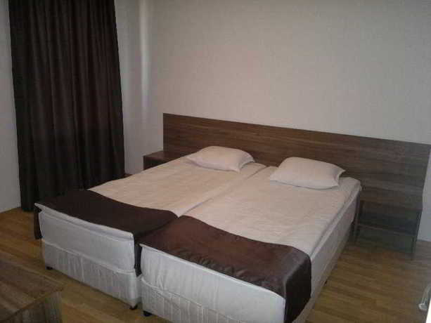 Imagen general del Aparthotel Admiral Plaza Apartments. Foto 5