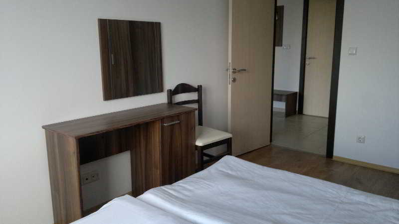 Imagen general del Aparthotel Admiral Plaza Apartments. Foto 6
