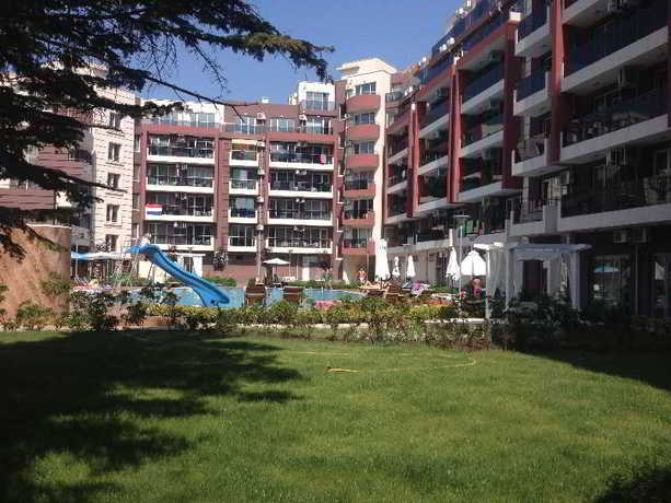 Imagen general del Aparthotel Admiral Plaza Apartments. Foto 8
