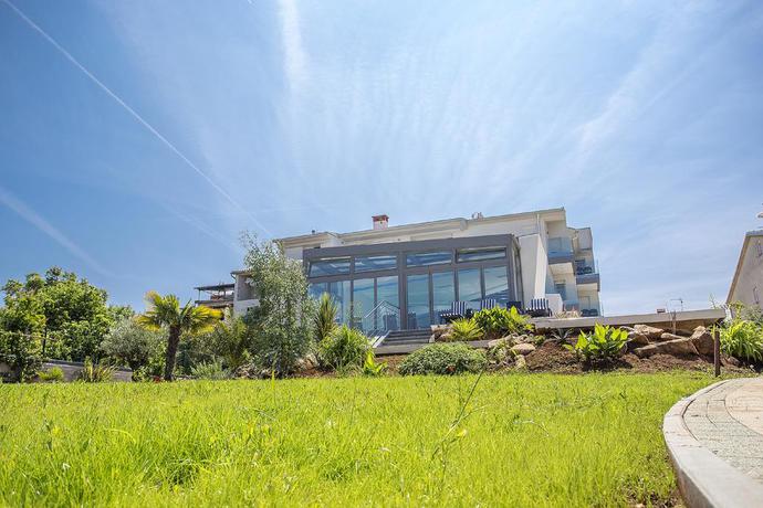 Imagen de los exteriores del Aparthotel Adrion. Foto 11