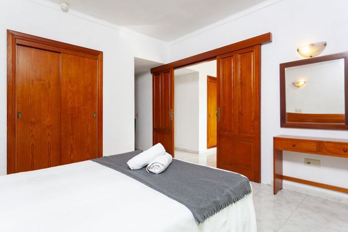 Imagen de la habitación del Aparthotel Africamar. Foto 4