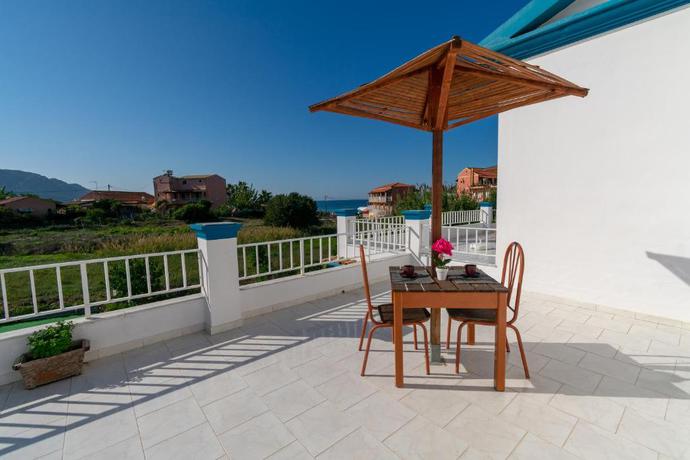 Imagen de los interiores del Aparthotel Akis Villa Studios and Apartments with Pool. Foto 8