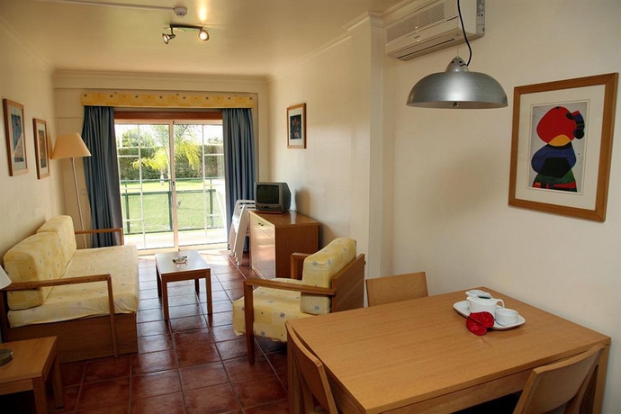 Imagen de los interiores del Aparthotel Alagoa Azul. Foto 7