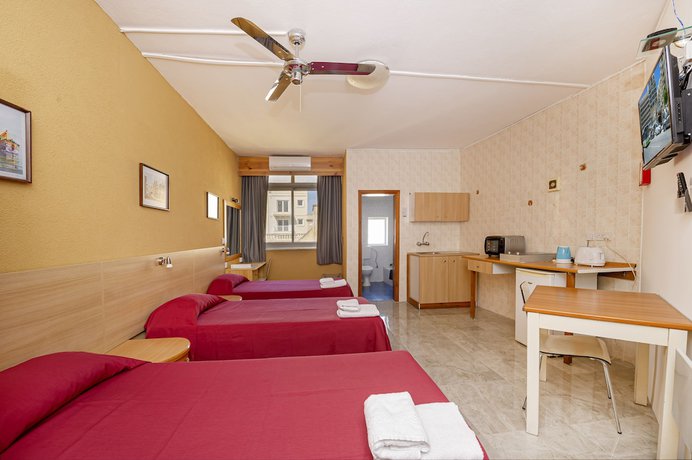 Imagen de la habitación del Aparthotel Alborada, Sliema. Foto 5