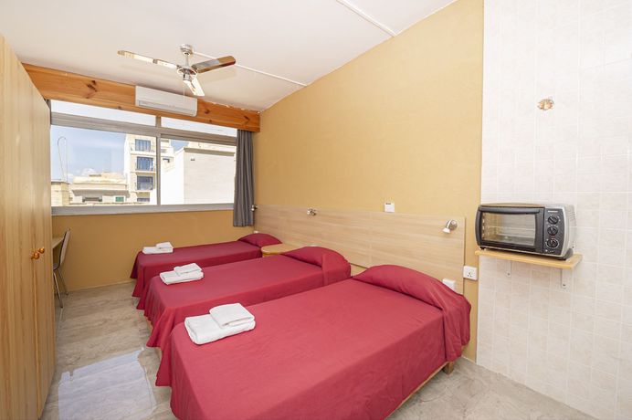 Imagen de la habitación del Aparthotel Alborada, Sliema. Foto 8