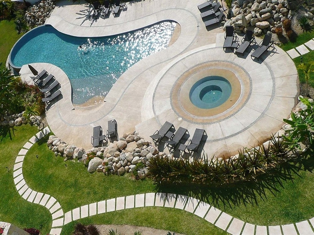 Imagen de la piscina del Aparthotel Alegranza Luxury Resort. Foto 11