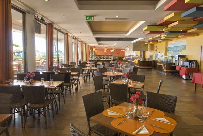 Imagen del bar/restaurante del Aparthotel Alfagar Alto Da Colina. Foto 16
