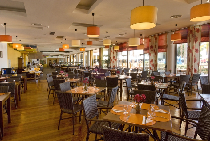 Imagen del bar/restaurante del Aparthotel Alfagar Alto Da Colina. Foto 17