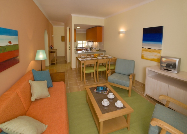 Imagen de los interiores del Aparthotel Alfagar Village. Foto 8