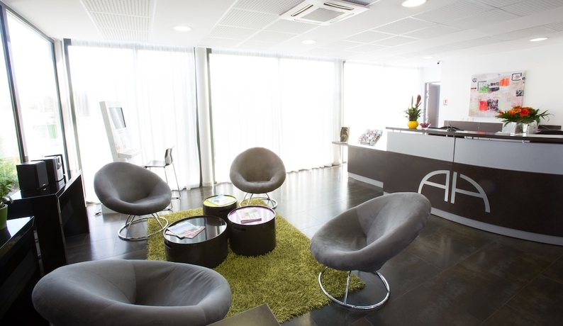 Imagen del bar/restaurante del Aparthotel All Suites Appart Hotel Bordeaux Lac. Foto 3