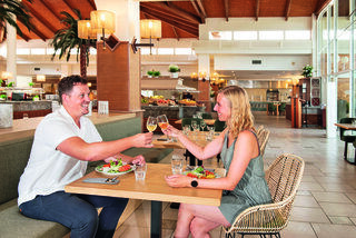 Imagen del bar/restaurante del Aparthotel All Sun Eden Playa. Foto 2