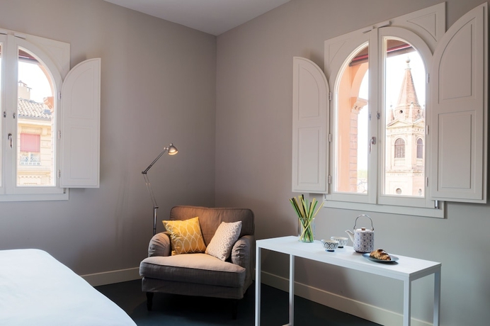 Imagen de la habitación del Aparthotel Almarossa. Foto 11