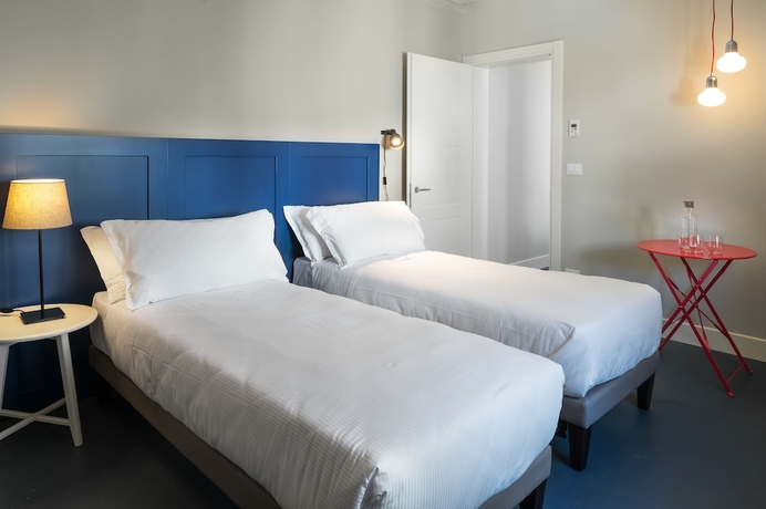 Imagen de la habitación del Aparthotel Almarossa. Foto 17