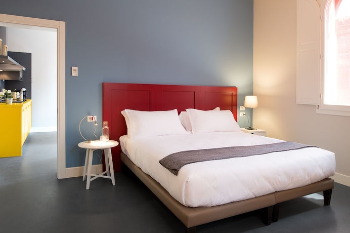 Imagen de la habitación del Aparthotel Almarossa. Foto 18