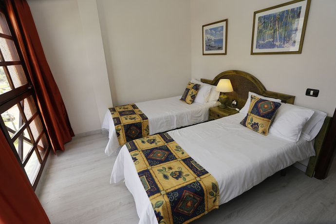 Imagen de la habitación del Aparthotel Andorra, Playa de las Am&eacute;ricas. Foto 3