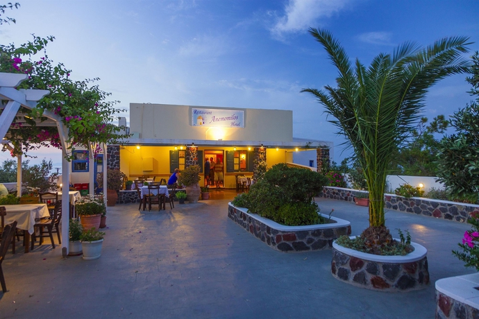 Imagen del bar/restaurante del Aparthotel Anemomilos Hotel and Apartments. Foto 3