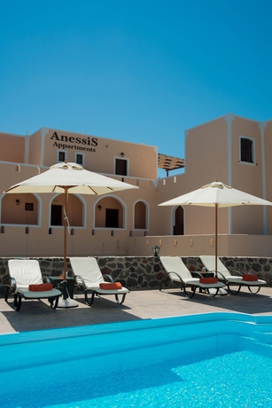Imagen de la piscina del Aparthotel Anessis, Fira. Foto 15