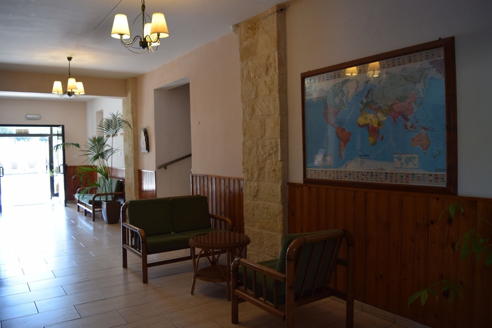 Imagen de los interiores del Aparthotel Anna Hotel Apartments. Foto 10
