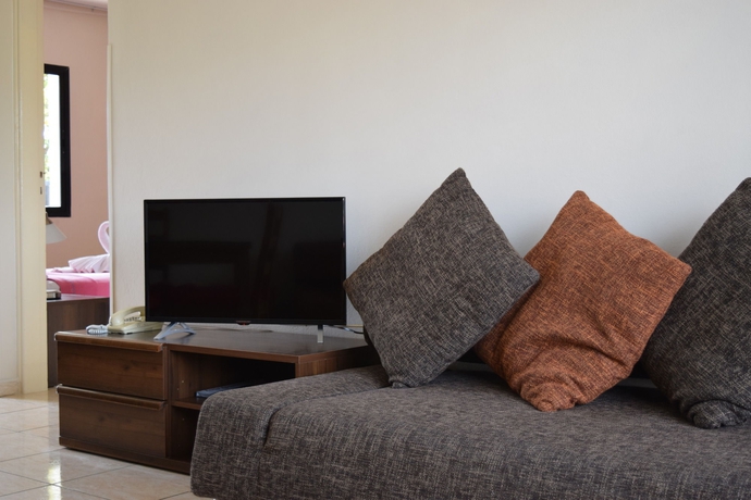 Imagen de los interiores del Aparthotel Anna Hotel Apartments. Foto 15
