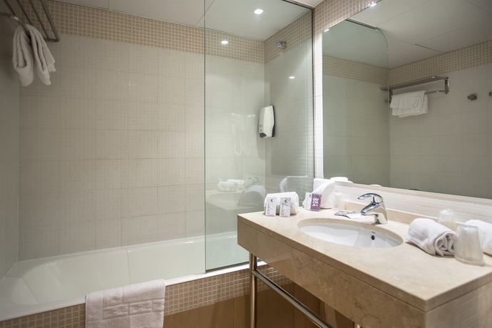Imagen de la habitación del Aparthotel Annapurna. Foto 3