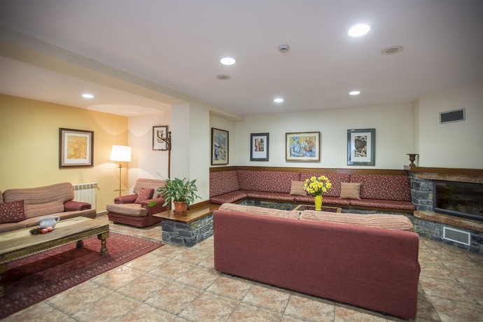 Imagen de los interiores del Aparthotel Annapurna. Foto 13