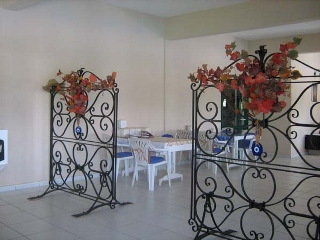 Imagen del bar/restaurante del Aparthotel Ant. Foto 9