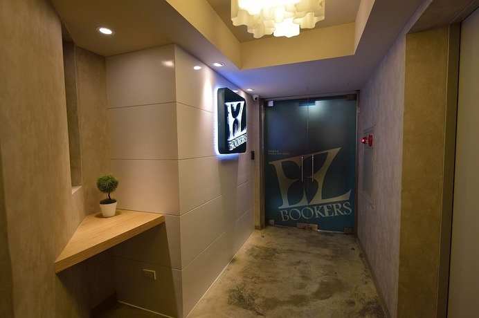 Imagen de los interiores del Aparthotel Anta Fuxing B. Foto 14
