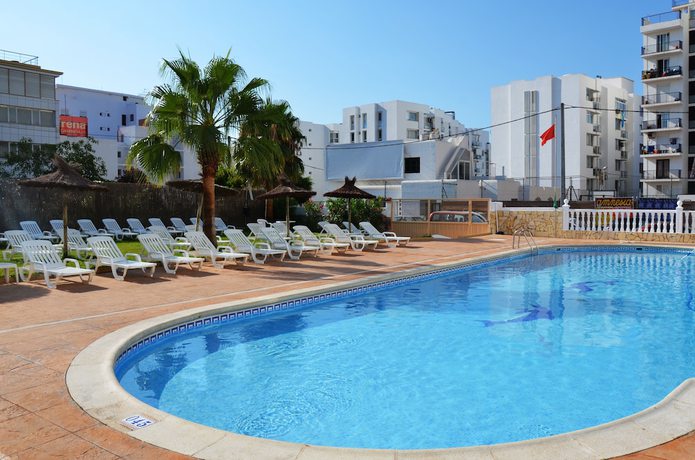Imagen de la piscina del Aparthotel Aparhotel Vibra Central City - Adults Only. Foto 18
