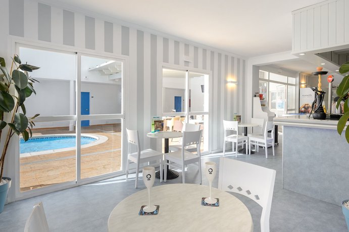 Imagen del bar/restaurante del Aparthotel Aparhotel Vibra Central City - Adults Only. Foto 3