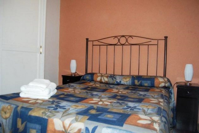Imagen de la habitación del Aparthotel Apart Hotel Mendoza. Foto 8