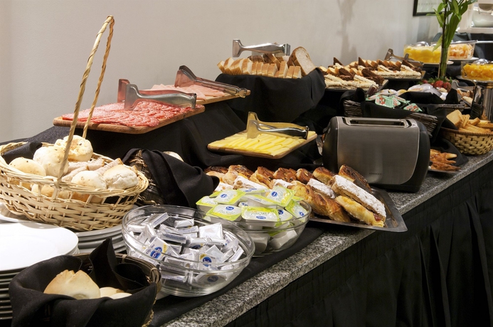 Imagen del bar/restaurante del Aparthotel Apart Hotel & Spa Congreso. Foto 5