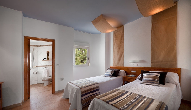 Imagen de la habitación del Aparthotel Apartamentos Castav&iacute;. Foto 4