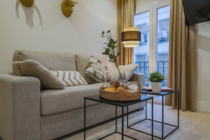 Imagen de la habitación del Aparthotel Apartamentos Magna Sevilla. Foto 9