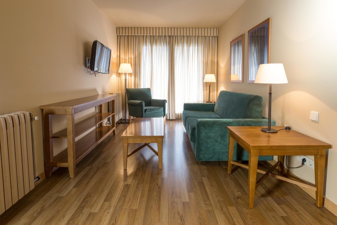 Imagen de los interiores del Aparthotel Apartaments Shusski. Foto 15
