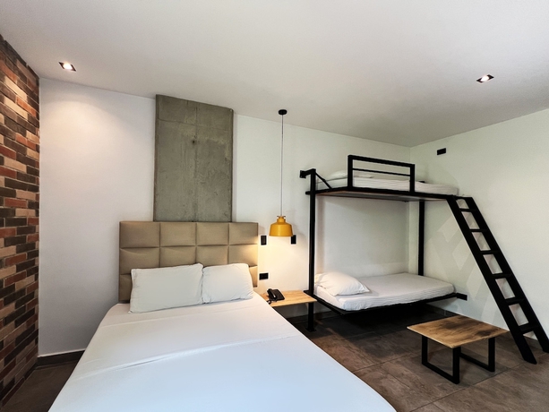 Imagen de la habitación del Aparthotel Apartments Pool and Rooftop Downtown. Foto 5
