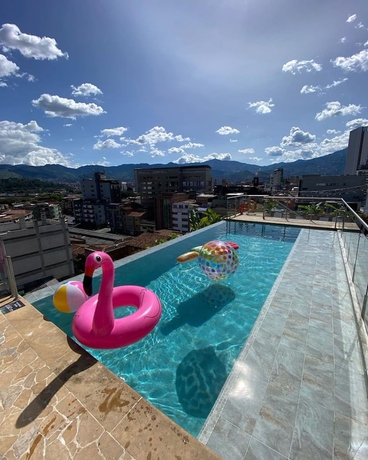 Imagen general del Aparthotel Apartments Pool and Rooftop Downtown. Foto 1