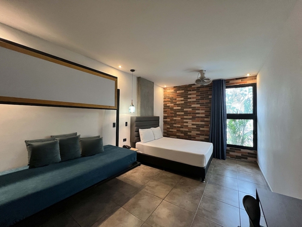 Imagen de la habitación del Aparthotel Apartments Pool and Rooftop Downtown. Foto 12