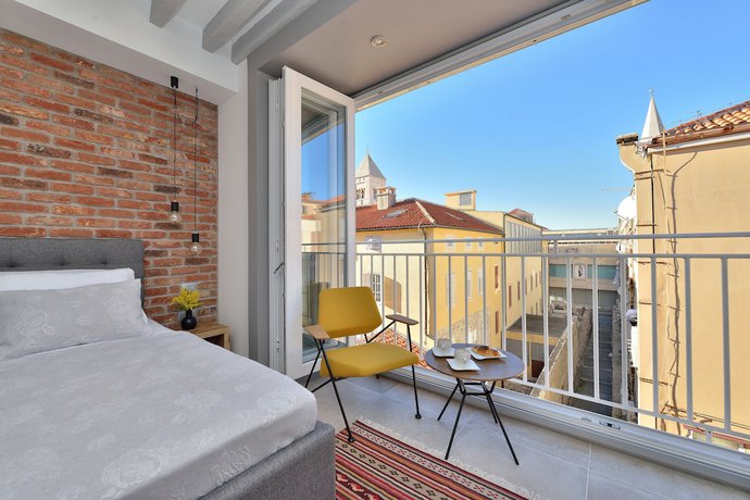 Imagen general del Aparthotel Apartments and Rooms Mareta Exclusive. Foto 2