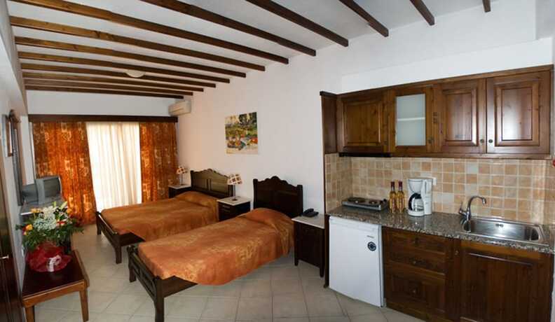 Imagen general del Aparthotel Aphrodite Lemnos. Foto 3