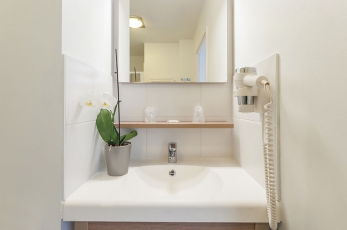 Imagen de la habitación del Aparthotel Appart'City Confort Niort Centre. Foto 13