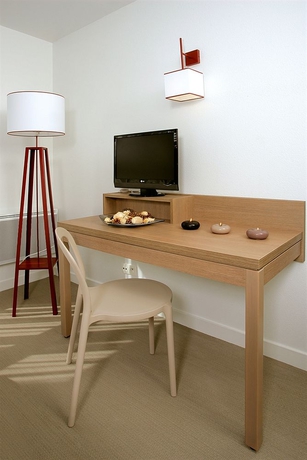 Imagen de los interiores del Aparthotel Appart'city Confort Orl&eacute;ans. Foto 8