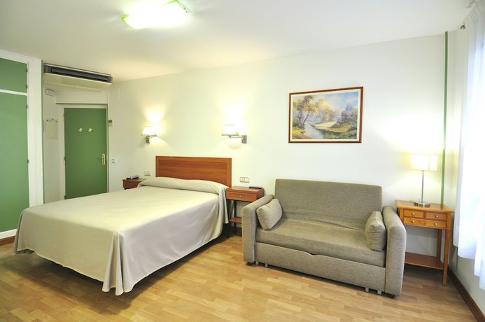 Imagen de la habitación del Aparthotel Aralso. Foto 12