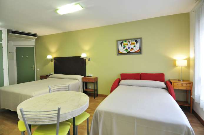 Imagen de la habitación del Aparthotel Aralso. Foto 15