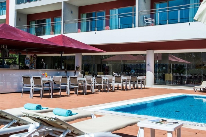 Imagen general del Aparthotel Areias Village. Foto 2